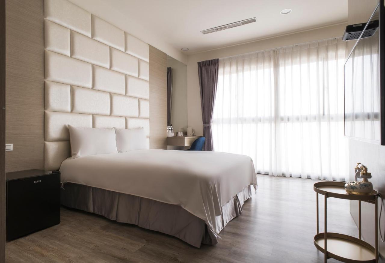 Whoops Hotel Тайчжун Екстер'єр фото