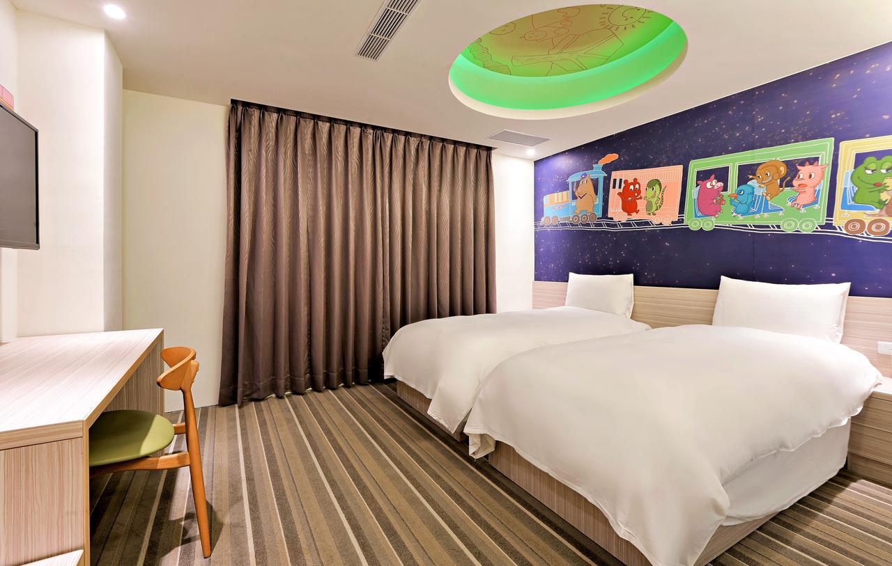 Whoops Hotel Тайчжун Екстер'єр фото